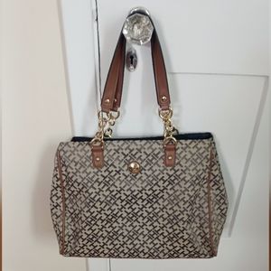 Tommy Hilfiger bag, never used